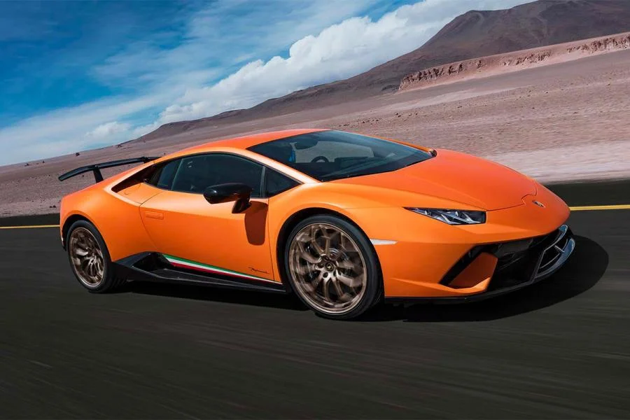 525ci qəzet Hakerlər elektron poçt vasitəsilə Lamborghini oğurladılar