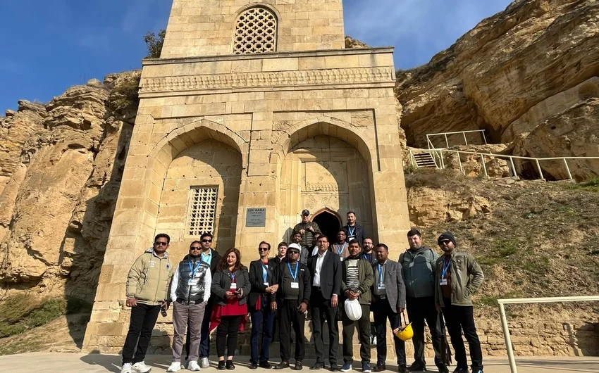 Xarici jurnalistlər Şamaxıda tarixi məkanlarla tanış oldular FOTO