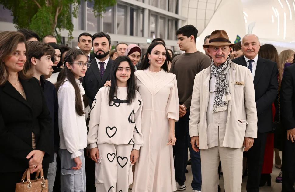 Heydər Əliyev Mərkəzində “Yer kürəsi uşaqların gözü ilə” fotosərgisi açılıb FOTO Doğru Xəbərlər