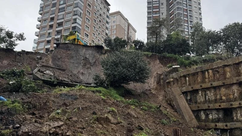 Türkiyədə torpaq sürüşməsi; Ölən və yaralananlar var