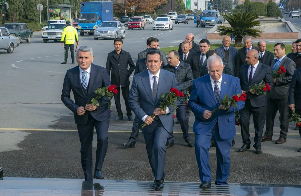 Şəmkirdə Yeni Azərbaycan Partiyasının təsis edilməsinin 32 illiyinə həsr olunmuş tədbir keçirilib