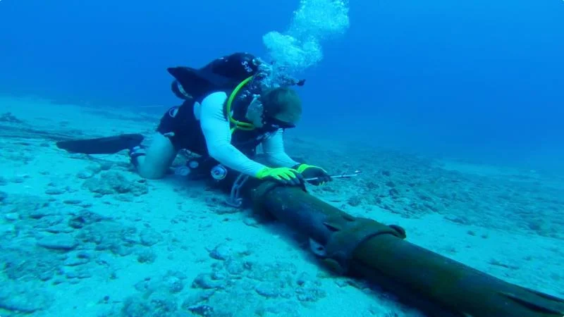 Hibrid müharibənin ayaq səsləri: Baltik dənizində iki sualtı kabel kəsildi