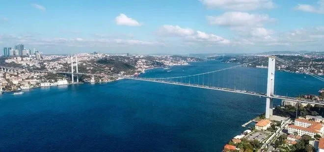 İstanbul boğazında gəmilərin hərəkəti ikitərəfli dayandırıldı