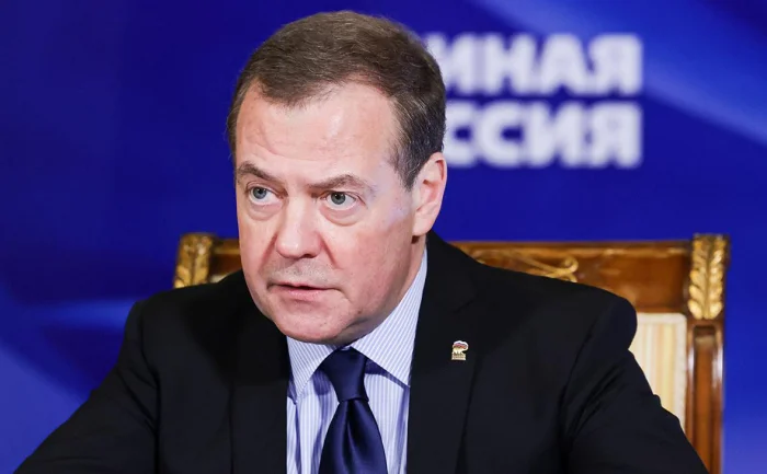 Medvedev: Qərb raketlərindən olan zərbə NATOnun bizə