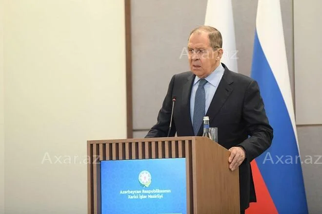 Lavrov: Buna görə Makronla görüşdüm