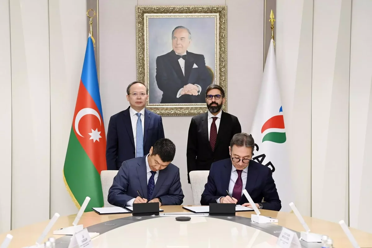 “SOCAR Green” və “PowerChina” şirkətləri Anlaşma Memorandumu imzalayıb FOTO