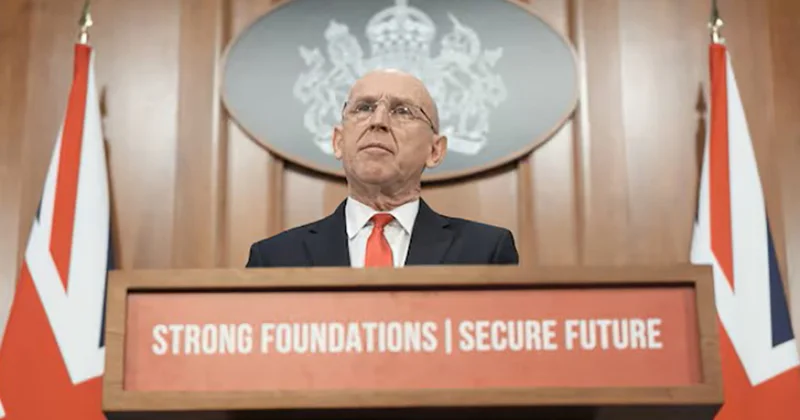 Böyük Britaniya hərbi variantlara hazır olduğunu bəyan edib