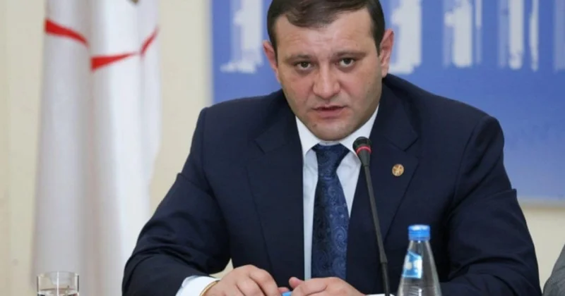 İrəvanın sabiq merinin əmlakına həbs qoyulub