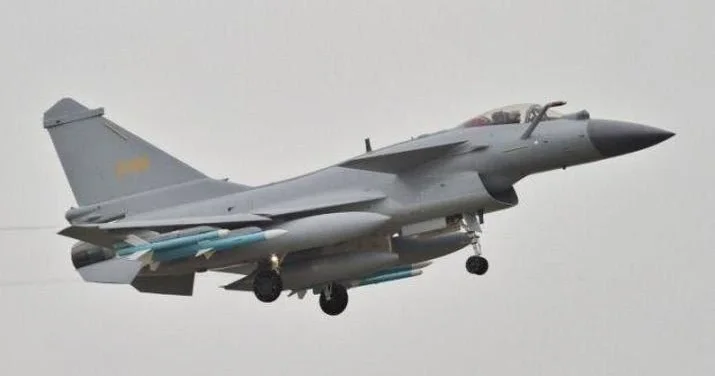 Britaniya Rusiya gəmisini izləmək üçün qırıcıları havaya qaldırdı