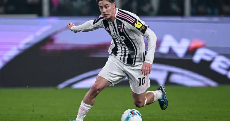 Yuventus Türkiyə millisinin üzvü ilə anlaşdı