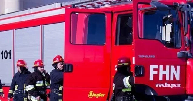 Sumqayıtda ev yandı: ər arvad tüstüdən zəhərləndı