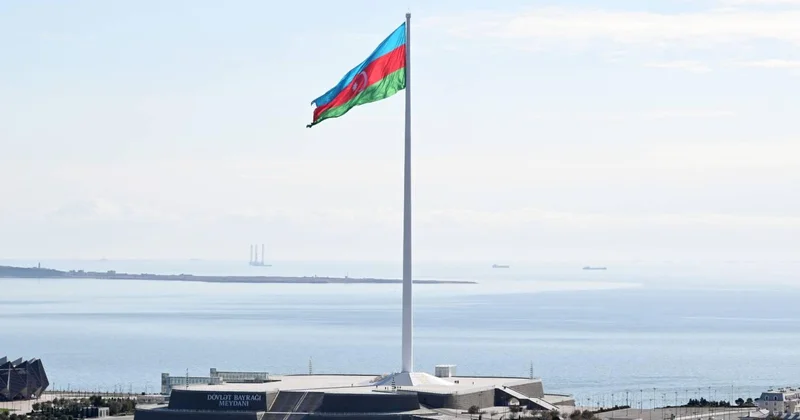 Azərbaycan Bayrağı yeni ölçüsü ilə REKORD QIRDI