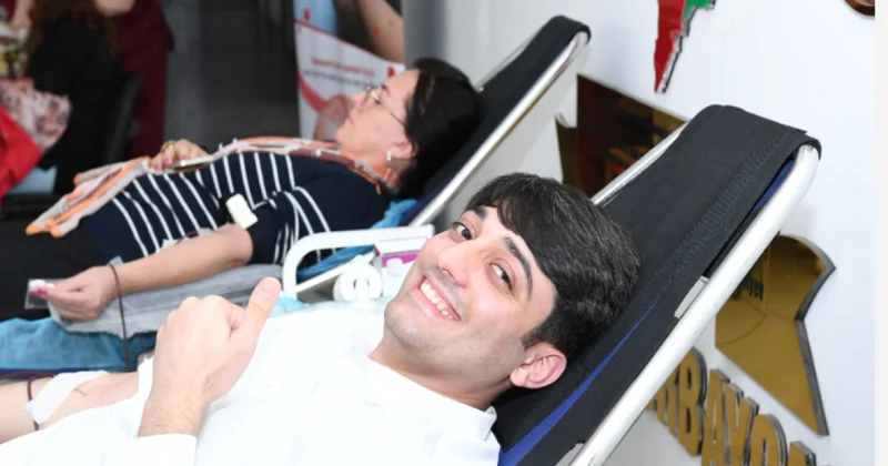 Сотрудники госкомитета добровольно стали донорами крови ФОТО