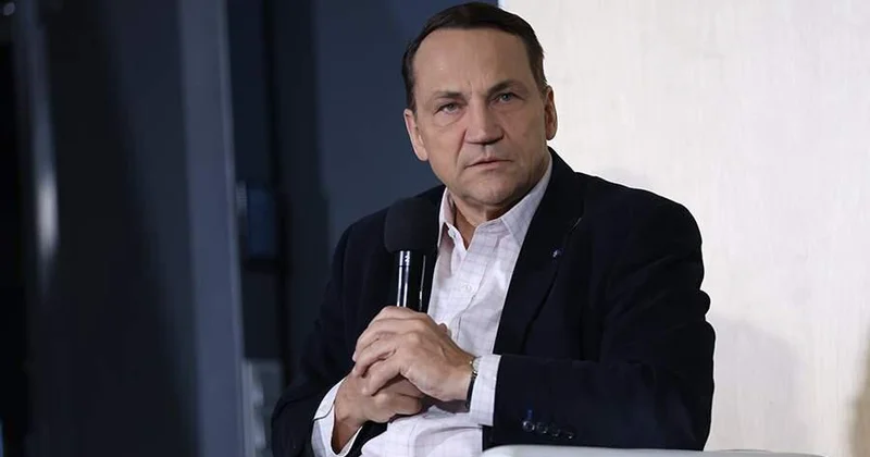 Глава МИД Польши высказался против размещения ядерного оружия в стране