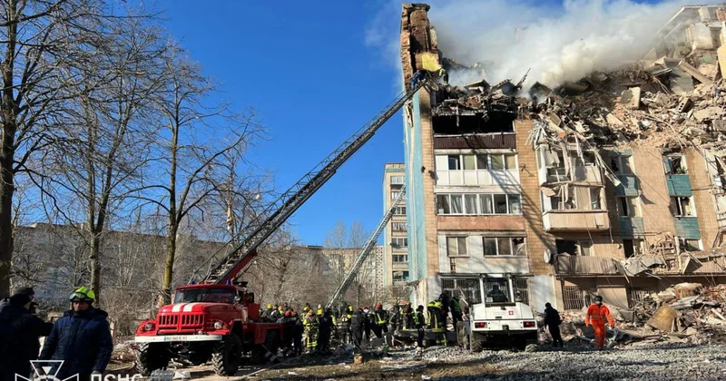 Rusiyanın Ukraynada yaşayış binasına hücumunda ölənlərin sayı 20 yə çatıb YENİLƏNİB