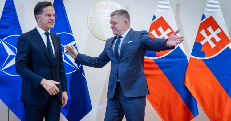 Fikonun NATO dan Slovakiyanın hava hücumundan müdafiə sistemini gücləndirməyi istəyib