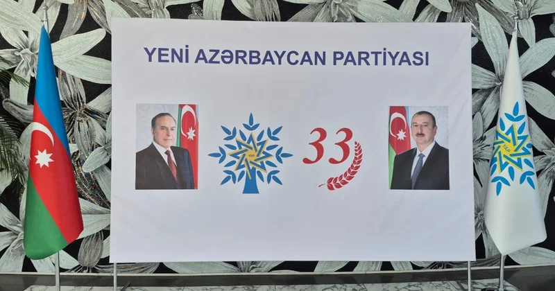 YAP ın yaranmasının 33 cü ildönümü Səbail rayonunda geniş şəkildə qeyd olunur YENİLƏNİR FOTOLAR
