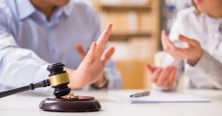 Xanımlar var ki, gəliri çox olan bəylə ailə qurur və bir uşağı olandan sonra boşanır, böyük miqdarda aliment alır