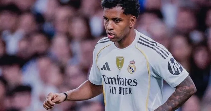 Baş məşqçinin etimadını qazanmağa cəhd edirəm Rodriqo