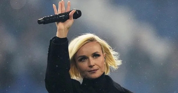 Məşhur müğənni biznesdə milyonlarla rubl itirdi