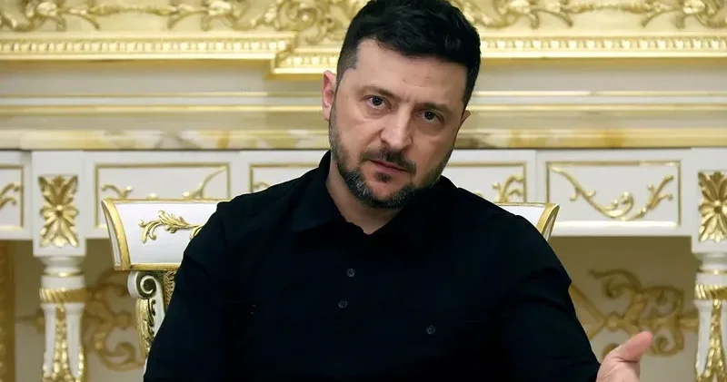 Zelenskinin partiyası parçalandı