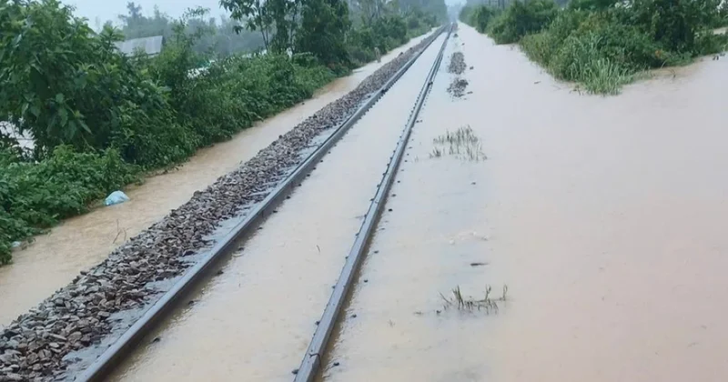 Vyetnamda daşqınlar davam edir