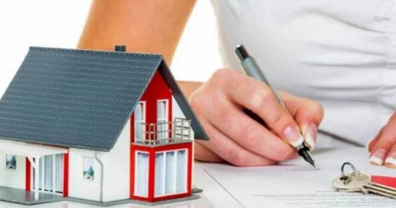 On ayda 300 mindən çox çıxarış verilib