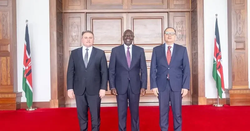 Keniya Prezidenti Azərbaycanın müdafiə sənayesi nazirini qəbul edib