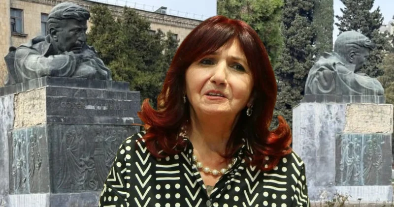 Cəfər Cabbarlının nəvəsindən babasının baxımsız heykəlinə münasibət: “Diqqətsizliyin, qayğısızlığın nümunəsidir” FOTO+ÖZƏL