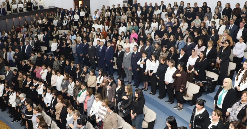 Араз Пашаев провёл встречи с более чем 2200 учителями фото