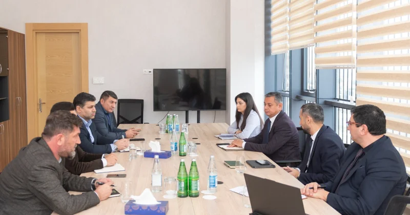 Balıqçılıq və Akvakultura Mərkəzi ilə pərakəndə satış şəbəkələri arasında balıqçılıq sektorunun inkişafı müzakirə olunub