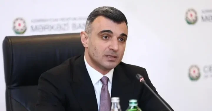 Satılan dollar alınandan çoxdur Valyuta bazarında nağd və nağdsız seqmentlər üzrə təklif tələbi üstələyib