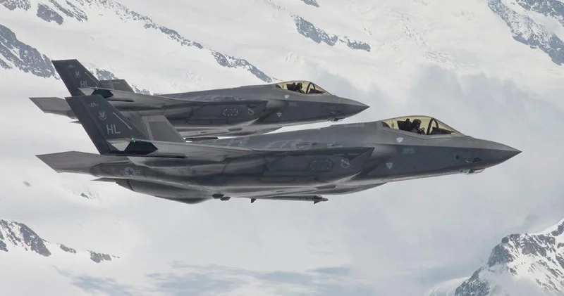 Polşa qırıcılarını Ukrayna sərhədinə göndərib