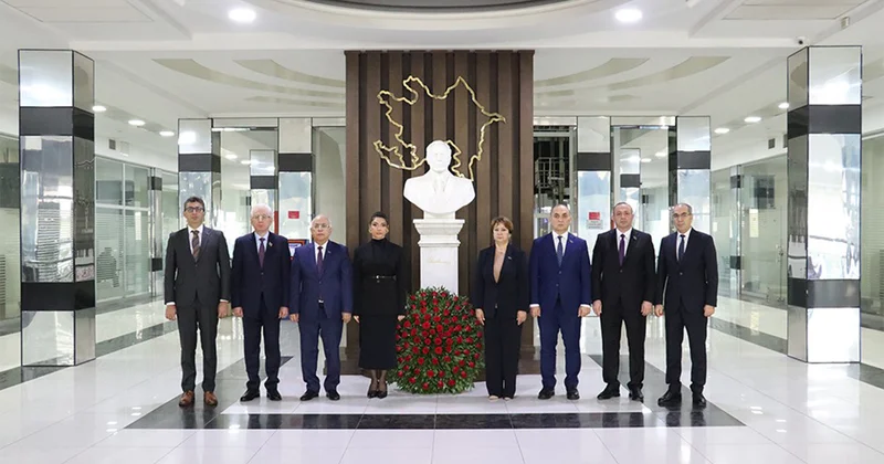 Azərbaycan Universiteti ilə Elm və təhsil komitəsi birgə tədbir keçirdi Fotolar