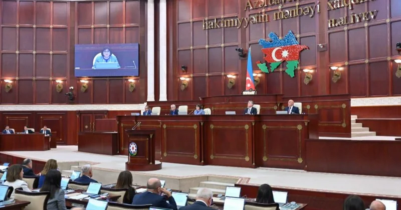 Milli Məclisin plenar iclasında 2026 cı ilin dövlət büdcəsi layihəsinin müzakirəsinə başlanıb YENİLƏNİB