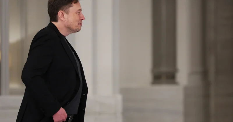 Maskın qazancı ABŞ dəki bütün ibtidai sinif müəllimlərinin toplam gəlirlərindən çoxdur