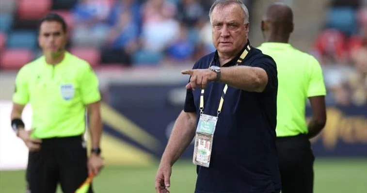 Dik Advokaat tarix yazdı Kurasao ilk dəfə Dünya Kubokuna vəsiqə qazandı