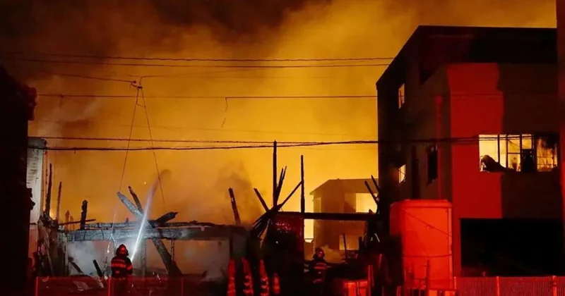 Yaponiyada bir məhəllə külə döndü 170 ev bir göz qırpımında yandı