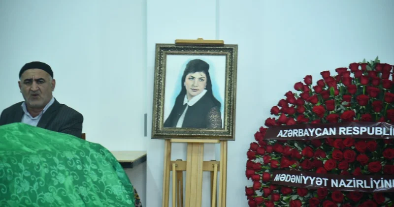 В Баку проходит церемония прощания с легендарной Розой Джалиловой: ФОТО