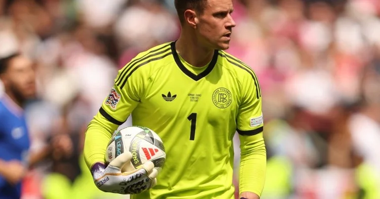 Barselona nın qapıçısı İstanbul klubunun hədəfində