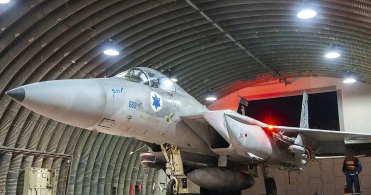 Израиль нанес удары по Ливану