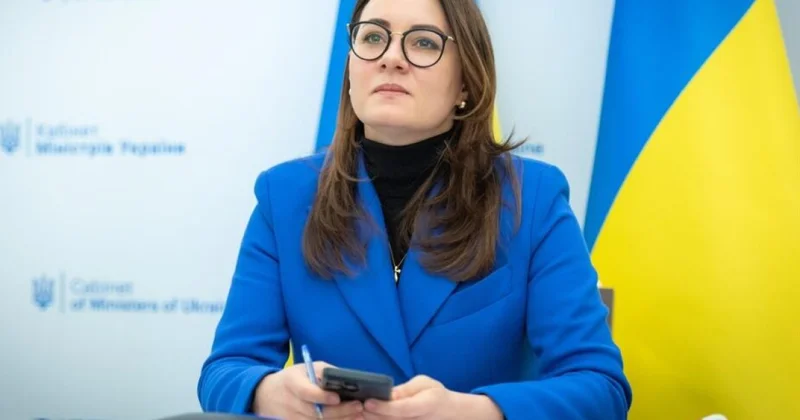 Премьера Украины вызывают в Раду