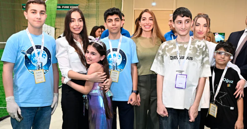 Prezidentin qızları və gəlini Beynəlxalq STEAM Azərbaycan Festivalında Fotolar