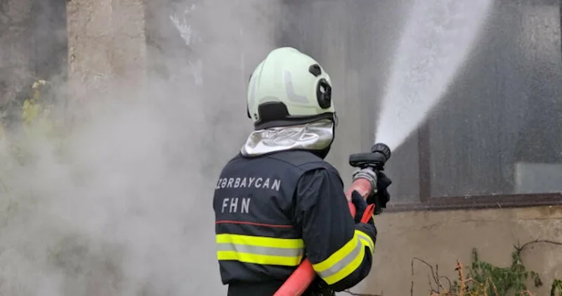 Sumqayıtda YANĞIN Zəhərlənənlər var