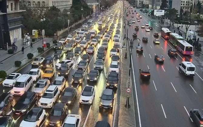 Bakıda tıxac olan yollar açıqlanıb Xəbər saytı Son xəbərlər və Hadisələr