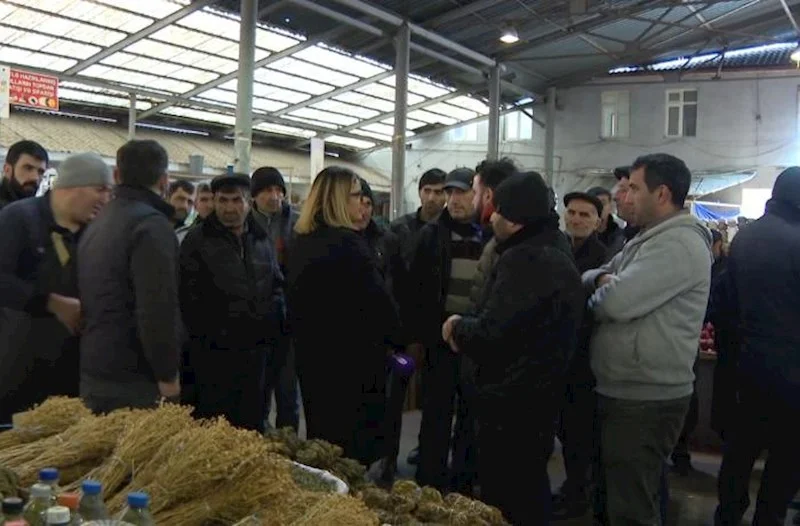 “Keşlə” bazarı sökülür: “120 ton nar vurmuşam, nə edim?” Video