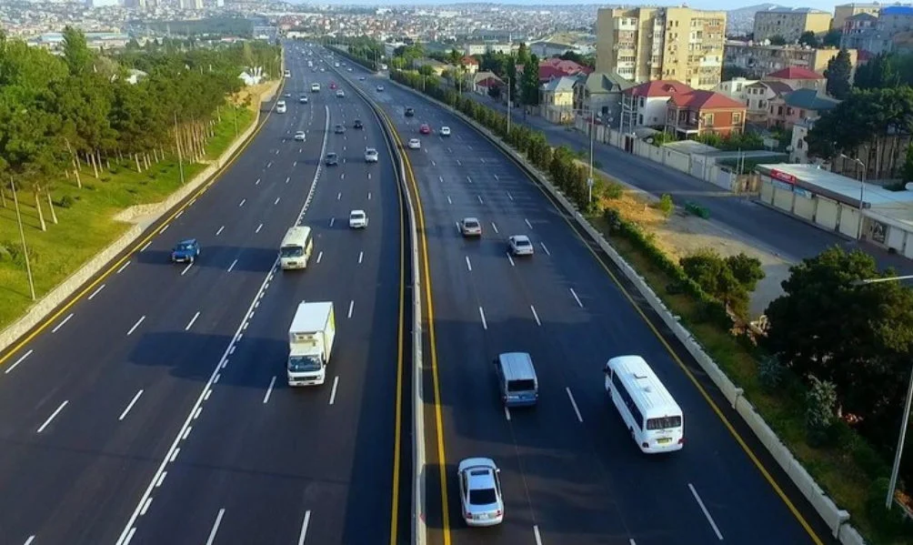 Bakının bu hissəsində tıxaca son qoyula bilər Yeni yol çəkilir