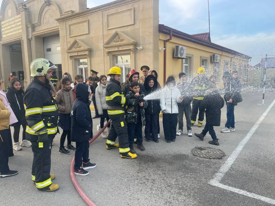 FHNin Dövlət Yanğından Mühafizə Xidməti “açıq qapı günü” keçirib