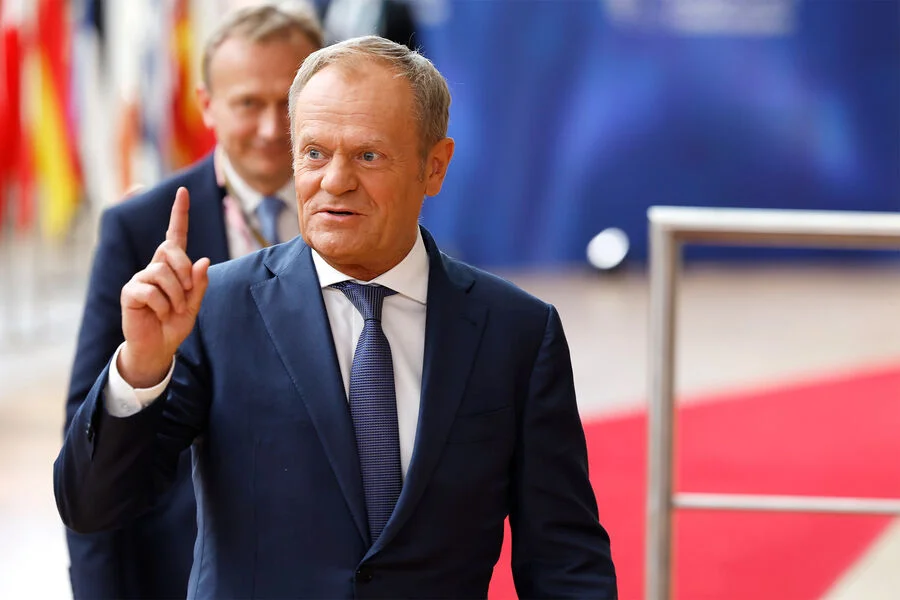 Ukrayna münaqişəsindən boğaza yığılmışıq Donald Tusk