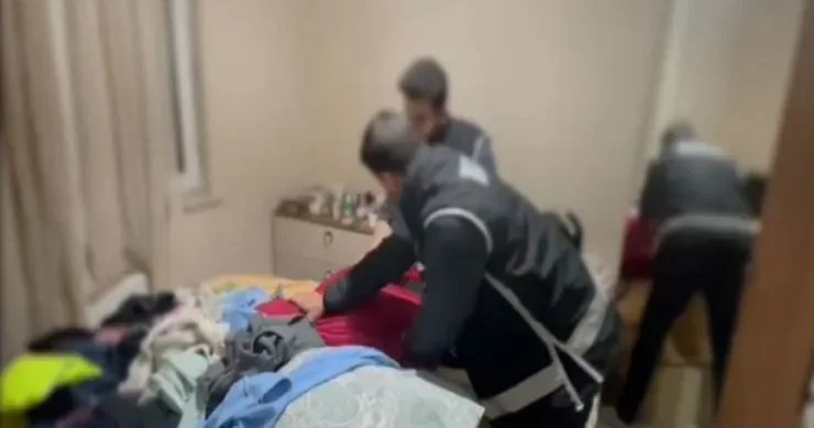 40 illik həbs cəzası ilə axtarışda idi, paltar şkafından çıxdı